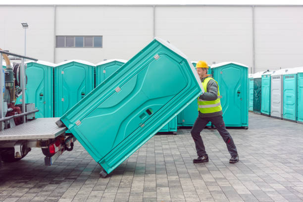 Best Porta potty delivery and setup  in College Place, WA