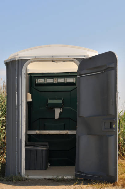 Best Sanitation services for porta potties  in College Place, WA